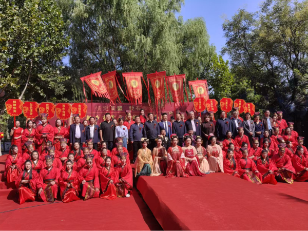 “情定同盟 爱在新乡”新乡市首届集体婚礼盛典圆满举行